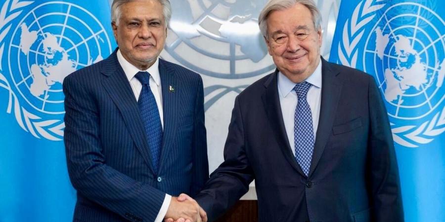 وزير الخارجية الباكستاني والأمين العام للأمم المتحدة يبحثان مستجدات الأوضاع الإقليمية والدولية