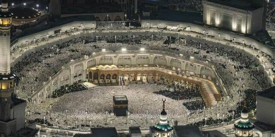 وزارة
      الحج:
      ارتفاع
      القادمين
      بتأشيرات
      العمرة
      22.5%
      منذ
      انطلاق
      موسم
      1448هـ