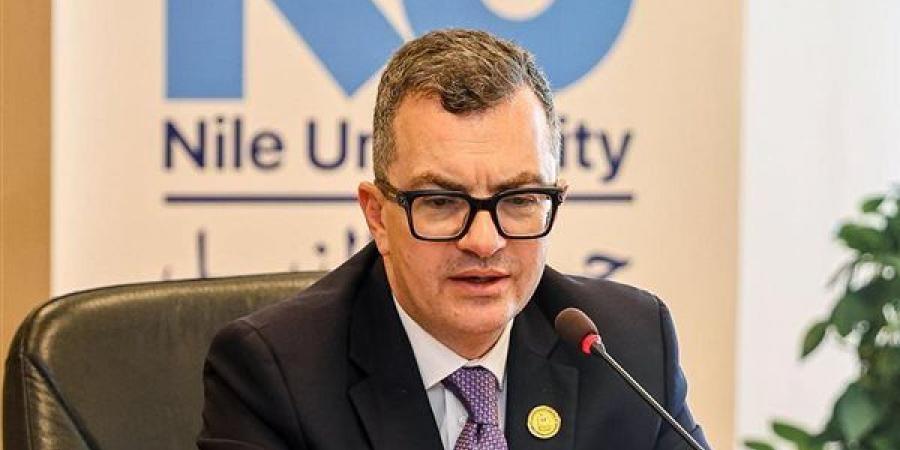 وزير
      التخطيط:
      آلية
      تمويل
      مشروعات
      البنية
      التحتية
      نموذج
      للتعاون
      المثمر
      مع
      البنك
      الدولي