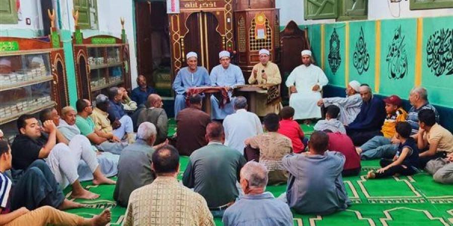 في
      291
      مسجدًا
      بالفيوم،
      "الأوقاف"
      تواصل
      نشر
      آداب
      "حق
      الطريق"
      وتحذر
      من
      اقتحام
      المزلقانات