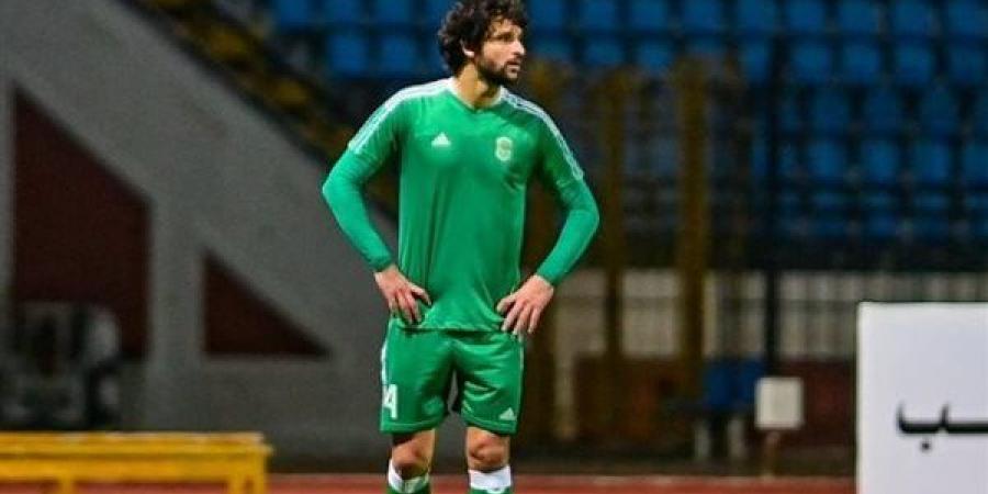 بعد
      أقل
      من
      شهر
      على
      التجديد،
      الاتحاد
      السكندري
      يقرر
      فسخ
      عقد
      محمود
      علاء