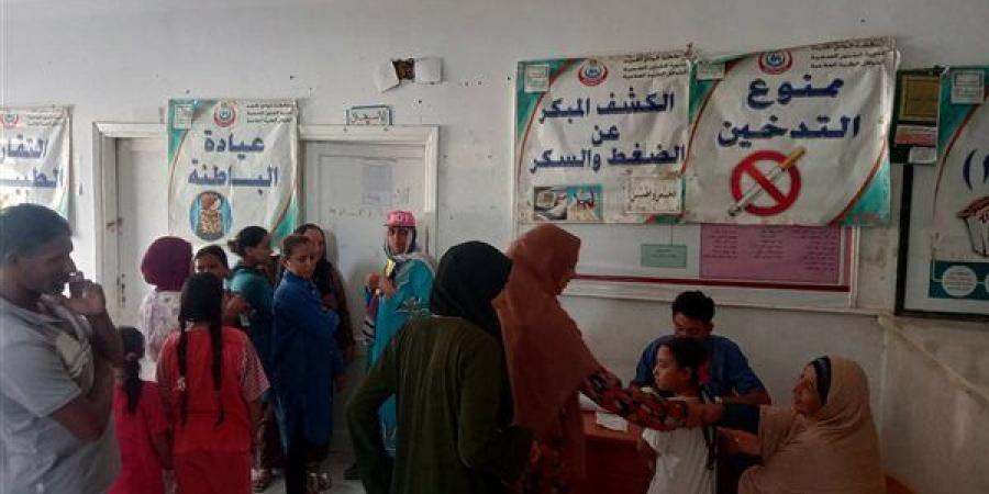 5
      تخصصات،
      قافلة
      طبية
      مجانية
      تقدم
      خدماتها
      لأهالي
      جدة
      في
      الوادي
      الجديد