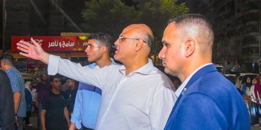 محافظ
      الإسكندرية
      يقود
      حملة
      بشارع
      جمال
      عبد
      الناصر
      لاستعادة
      الانضباط
      وإزالة
      المخالفات