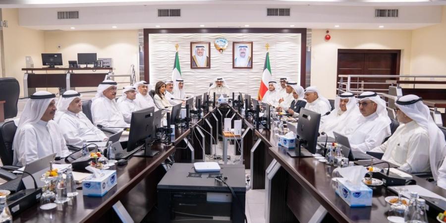 مجلس الوزراء الكويتي يحمل إيران المسؤولية الكاملة عن اعتداءاتها على البلاد