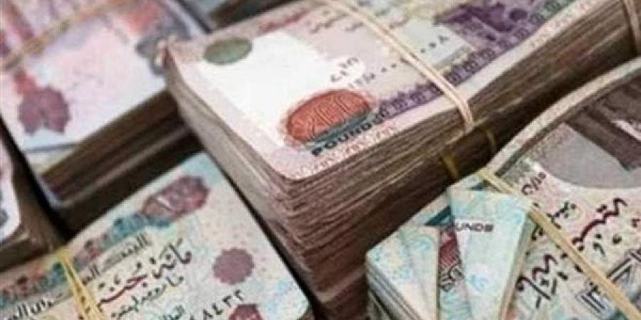 من
      الحديد
      إلى
      الأدوية
      والرخام،
      كيف
      تمددت
      ظاهرة
      "المستريحين"
      في
      2026؟