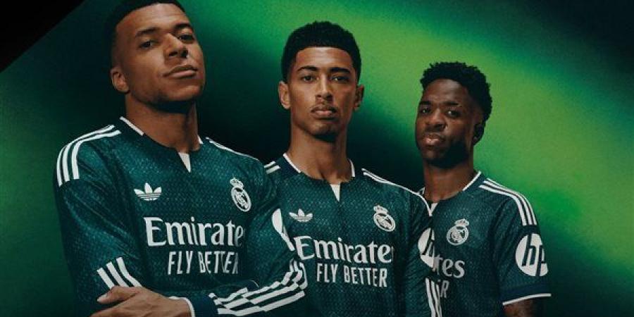 عودة
      للأخضر،
      ريال
      مدريد
      يكشف
      عن
      القميص
      الثاني
      للموسم
      الجديد