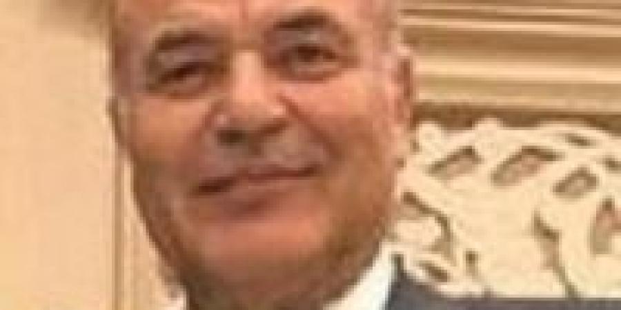 كيف
      يبنى
      النجاح
      وكيف
      يصنع
      الفشل؟!