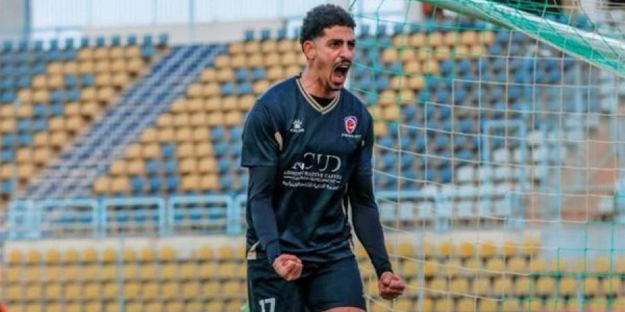 نجم
      بتروجت
      يحسم
      الجدل
      بشأن
      عروض
      الأهلي
      وبيراميدز