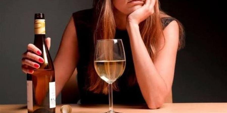 تفسير
      حلم
      شرب
      الخمر
      في
      المنام
      وعلاقته
      بالزواج
      الثاني