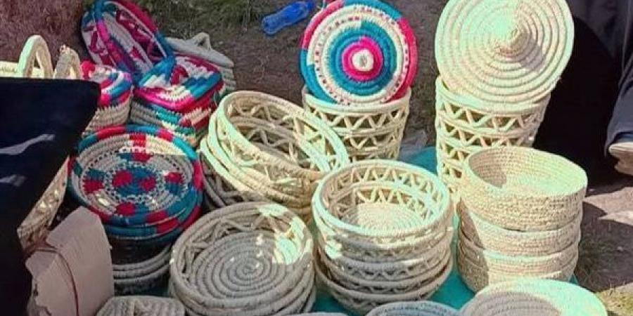 وحدة
      أيادي
      مصرية
      بالفيوم
      تنظم
      معرضا
      للحرف
      التراثية
      بنادي
      هليوبوليس