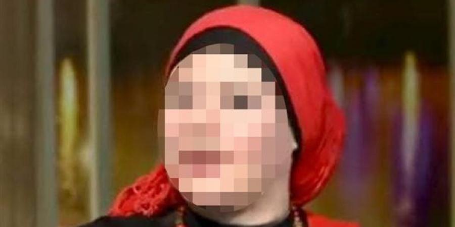 أول
      قرار
      من
      النيابة
      ضد
      المحامية
      المتهمة
      بقتل
      والدتها
      وتقطيع
      جثمانها
      في
      الإسكندرية