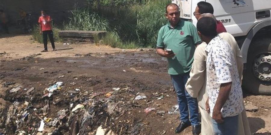 محلية
      نجع
      حمادي
      تطهر
      ترعة
      الشيخ
      حمد
      وترفع
      47
      طنًا
      من
      المخلفات
      (صور)