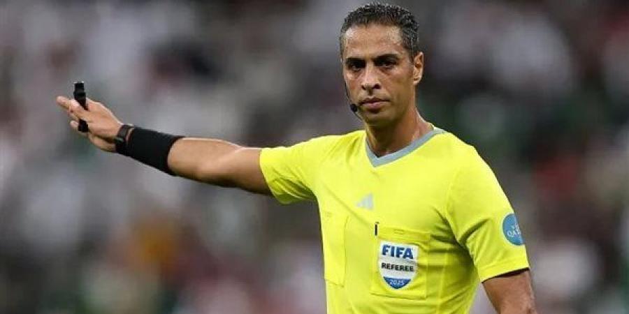 أمين
      عمر
      يكشف
      كواليس
      رسائل
      الغضب
      المصرية
      لحكم
      مباراة
      الأرجنتين:
      "تليفونه
      هنج
      وقالي
      بتحكم
      في
      البلد
      دي
      إزاي"
