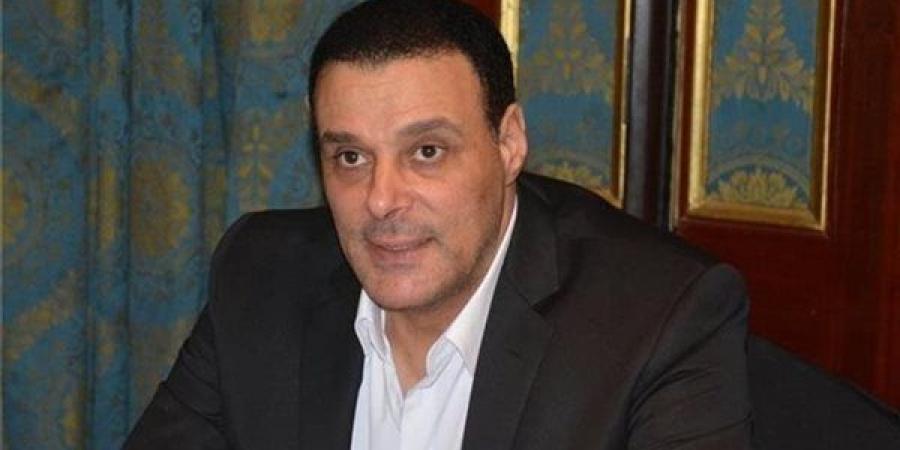 "فيتو"
      تكشف
      التشكيل
      المبدئي
      للجنة
      الحكام
      برئاسة
      عصام
      عبد
      الفتاح
