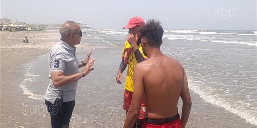 بعد
      فقدان
      شاب،
      حي
      الشرق
      ببورسعيد
      يحذر
      من
      تجاوز
      المناطق
      الخطرة
      بالشاطئ
      (صور
      وفيديو)