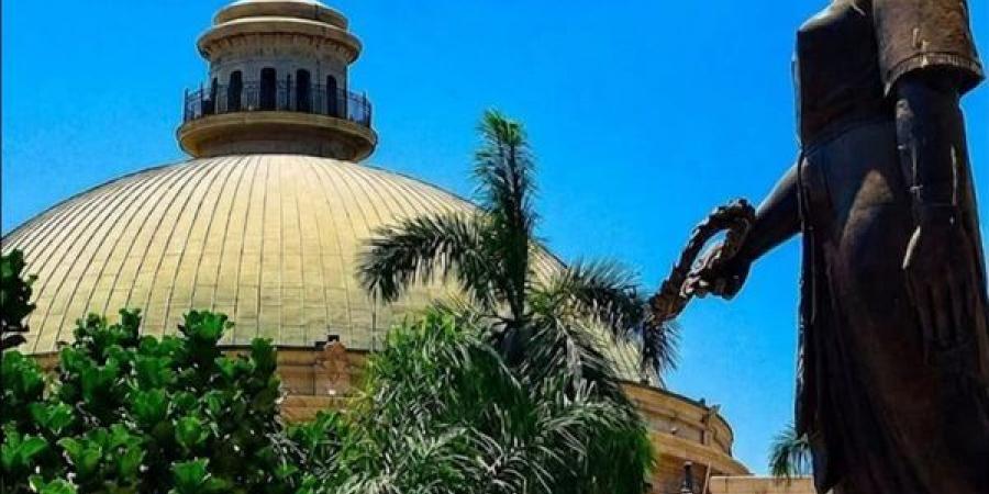 جامعة
      القاهرة:
      فتح
      باب
      التحويلات
      بدءا
      من
      30
      أغسطس