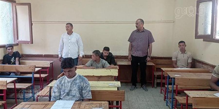 وكيل تعليم بني سويف: 11900 طالب وطالبة أدوا امتحان الدور الثاني بالشهادة الإعدادية