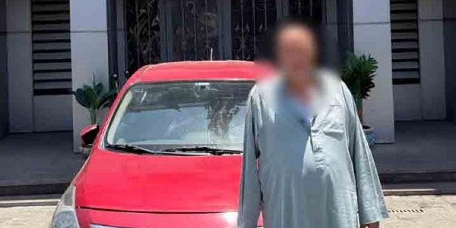 بكلمات
      خادشة
      للحياء،
      هكذا
      سقط
      سائق
      نقل
      ذكي
      تحرش
      براكبة
      في
      القاهرة