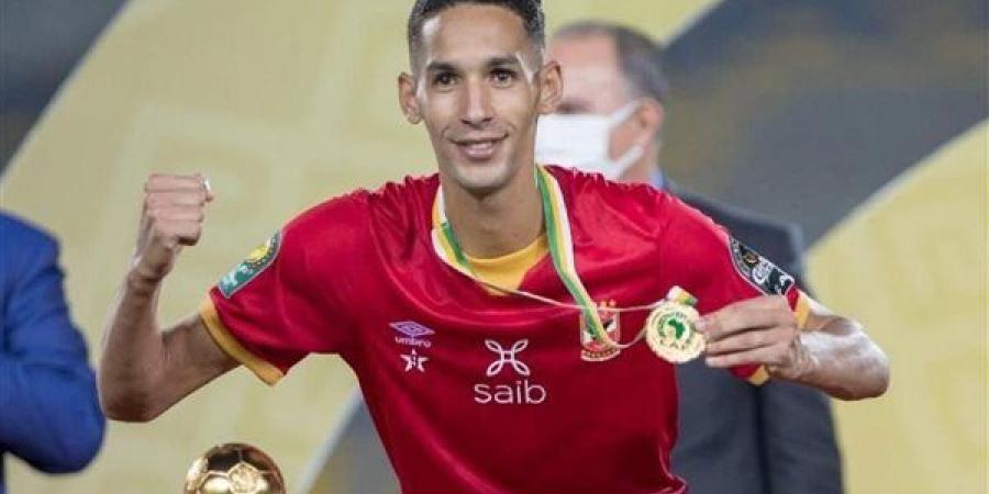 نجم
      الأهلي
      السابق
      يقترب
      من
      الانضمام
      إلى
      حسنية
      أكادير