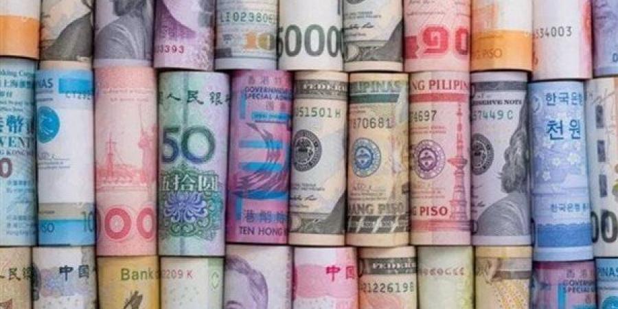 الدولار
      يسجل
      51.37
      جنيه
      للبيع،
      أسعار
      العملات
      الأجنبية
      والعربية
      في
      بنك
      القاهرة