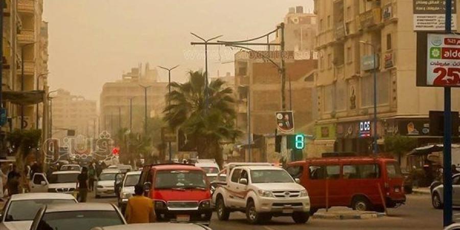 حالة
      الطقس
      غدا،
      رياح
      تلطف
      الأجواء
      ليلا
      وأتربة
      ورمال
      على
      هذه
      المناطق