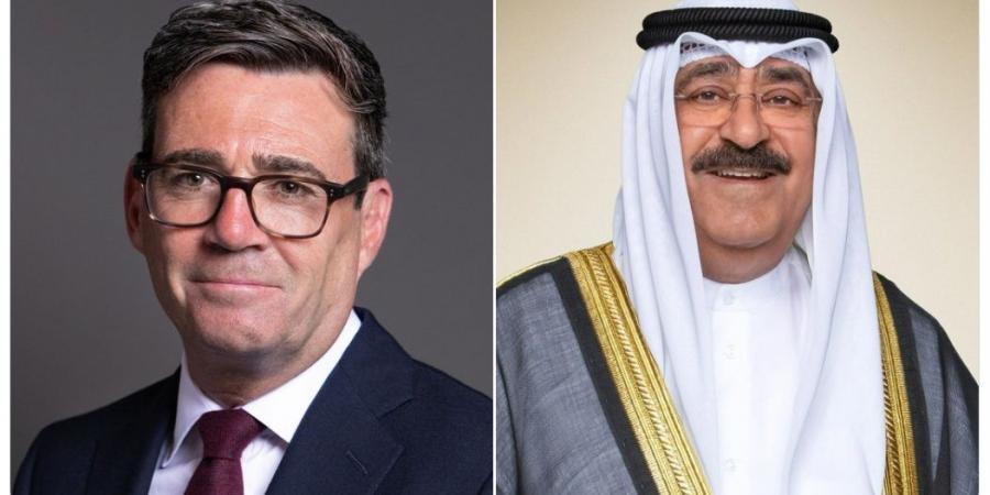 أمير الكويت يبحث هاتفياً مع رئيس الوزراء البريطاني المستجدات الإقليمية والدولية