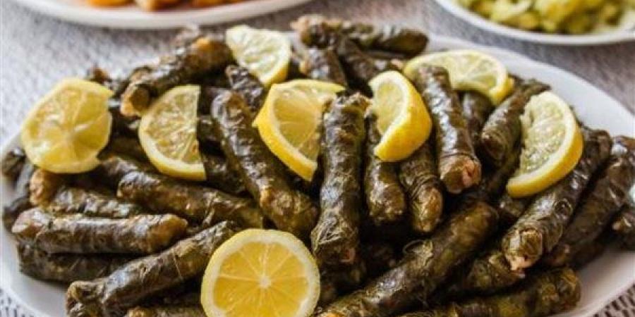 طريقة
      عمل
      محشي
      ورق
      العنب،
      أكلة
      شهية
      تسعد
      أفراد
      أسرتك
