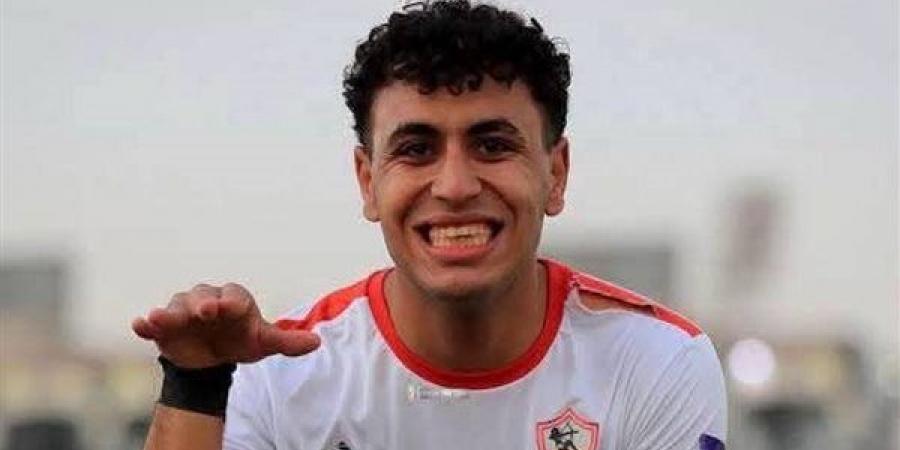 الزمالك
      يتفق
      مع
      أيمن
      أمير
      عبد
      العزيز
      على
      تجديد
      عقده
      لمدة
      4
      مواسم