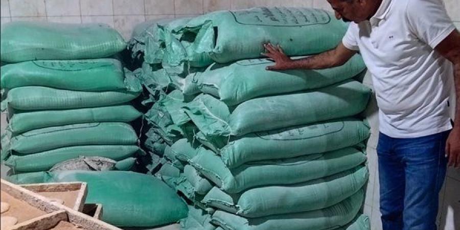 تحرير57
      مخالفة
      والتحفظ
      على
      5
      أطنان
      دقيق
      مدعم
      قبل
      بيعها
      بالسوق
      السوداء
      بالإسماعيلية