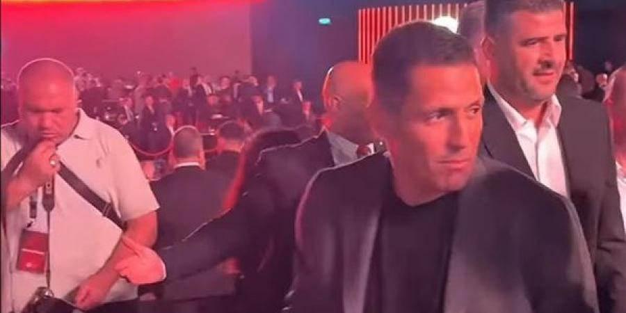 الحسين
      عموتة
      يصل
      حفل
      الأهلي
      للإعلان
      عن
      الراعي
      الجديد
      والكشف
      عن
      اسم
      الاستاد
      (صور)