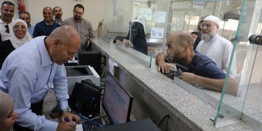 محافظ
      القاهرة:
      تحسين
      مستوى
      الخدمات
      المقدمة
      للمواطنين
      يأتي
      في
      مقدمة
      أولويات
      العمل
      التنفيذي