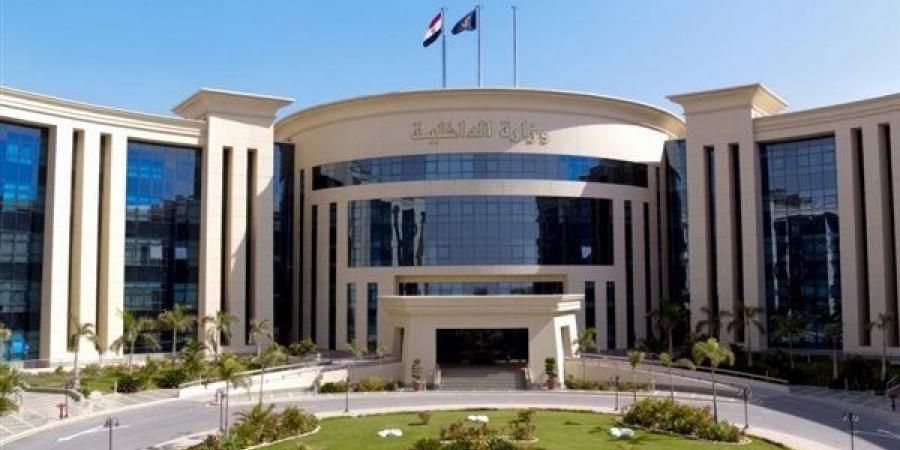خلاف
      على
      منزل
      الميراث،
      فيديو
      على
      السوشيال
      ميديا
      يقود
      لكشف
      حقيقة
      أزمة
      أسرة
      بالإسكندرية