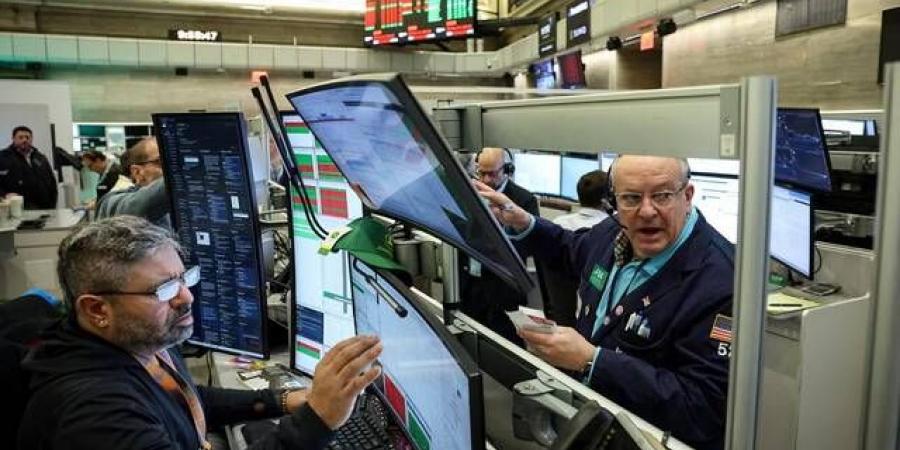 تباين
      أداء
      الأسهم
      الأمريكية
      وسط
      ترقب
      لنتائج
      الشركات
      وقرار
      الفيدرالي