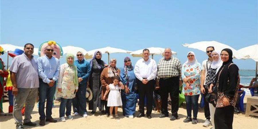 محافظ
      دمياط
      يشارك
      في
      اليوم
      الترفيهي
      لذوي
      الهمم
      بشاطئ
      النخيل
      في
      رأس
      البر