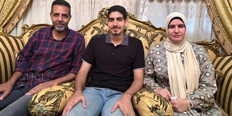 العاشر
      على
      الجمهورية
      علمي
      علوم
      من
      بورسعيد:
      ربنا
      ثم
      أهلي
      سبب
      تفوقي
      (فيديو)