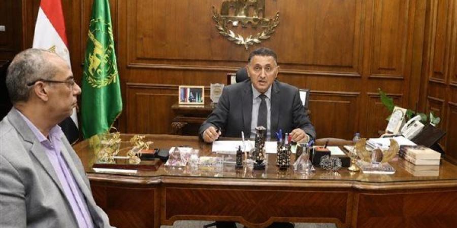 محافظ القليوبية يهنئ هاتفيًا أوائل الجمهورية بالثانوية العامية من أبناء المحافظة