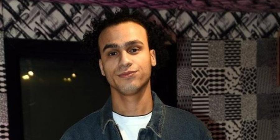 من
      أغاني
      عمرو
      دياب
      لإثارة
      الجدل..
      هل
      دخل
      مصطفى
      حدوتة
      في
      حرب
      مع
      الوسط
      الشعري؟