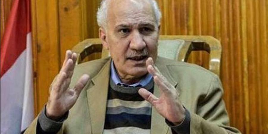 رئيس
      حزب
      التجمع:
      استهداف
      سفينتي
      دمياط
      اعتداء
      على
      سيادة
      مصر