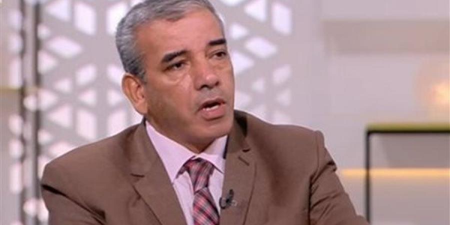عباس
      شراقي:
      مصر
      مستعدة
      لكل
      سيناريوهات
      الجفاف
      ونقص
      المياه..
      السد
      العالي
      لا
      يزال
      الحصن
      المنيع
      لمصر..
      وإثيوبيا
      أخطأت
      في
      إدارة
      بحيرة
      السد
      قبل
      موسم
      الأمطار