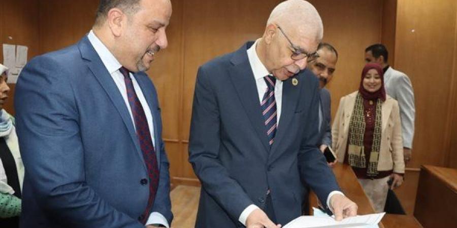 رئيس
      جامعة
      المنوفية
      يكشف
      حقيقة
      إقالة
      نائبه
      بعد
      الشائعة
      المتداولة