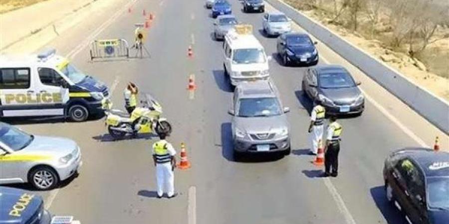 القبض
      على
      32
      سائقا
      لتعاطيهم
      المخدرات
      في
      حملات
      مرورية
      خلال
      24
      ساعة