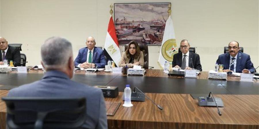 وزيرة التنمية المحلية: بدء المقابلات الشخصية لـ 1370 من المتقدمين لمسابقة الوظائف القيادية بالمحافظات