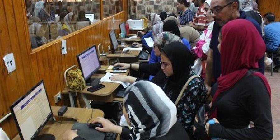 تنسيق
      الجامعات
      2026..
      قواعد
      التوزيع
      الجغرافي
      وترتيب
      الرغبات
