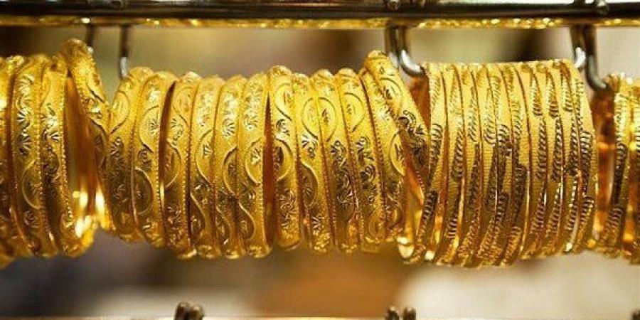 الذهب
      يرفض
      الهبوط،
      ارتفاع
      جديد
      في
      أسعار
      الجرام
      بتعاملات
      اليوم
      الأحد
      بالصاغة