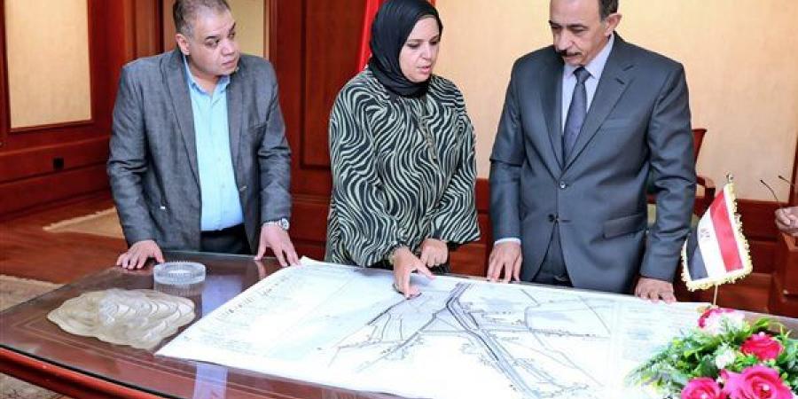 محافظ
      سوهاج
      يعتمد
      لوحة
      تحديث
      المخطط
      الاستراتيجي
      العام
      لمدينة
      المنشاة
