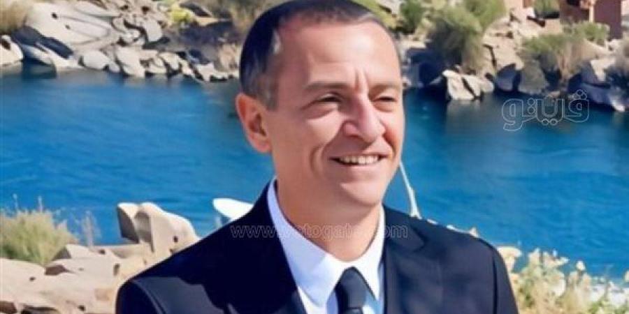 محافظ
      أسوان
      يكلف
      اللواء
      رماح
      السيد
      بأعمال
      السكرتير
      العام