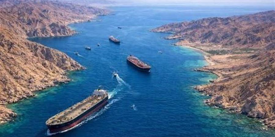 العربية: الإعلان عن ترتيبات إعادة فتح مضيق هرمز بشكل كامل خلال ساعات
