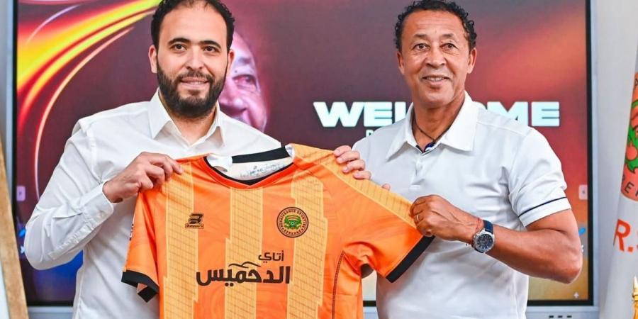 نهضة بركان المغربي يتعاقد مع المدرب البرتغالي بوابيستا