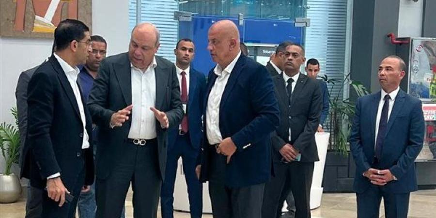 وزير الطيران يتابع الاستعدادات النهائية لمعرض العلمين الدولي «EIAS 2026»