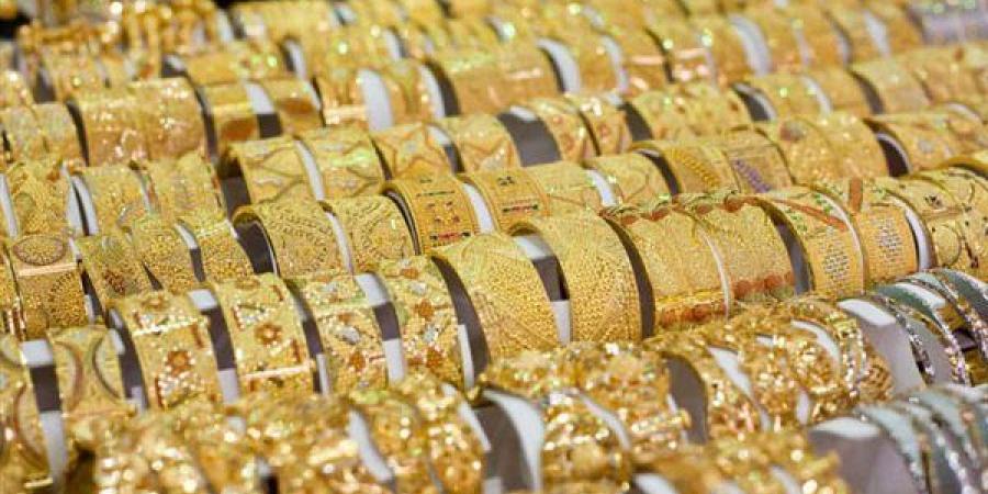تراجع طفيف في أسعار الذهب بالسعودية خلال تعاملات اليوم الإثنين
